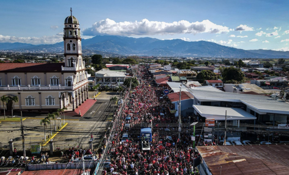 Captura de Pantalla 2025-12-24 a la(s) 12.12.35